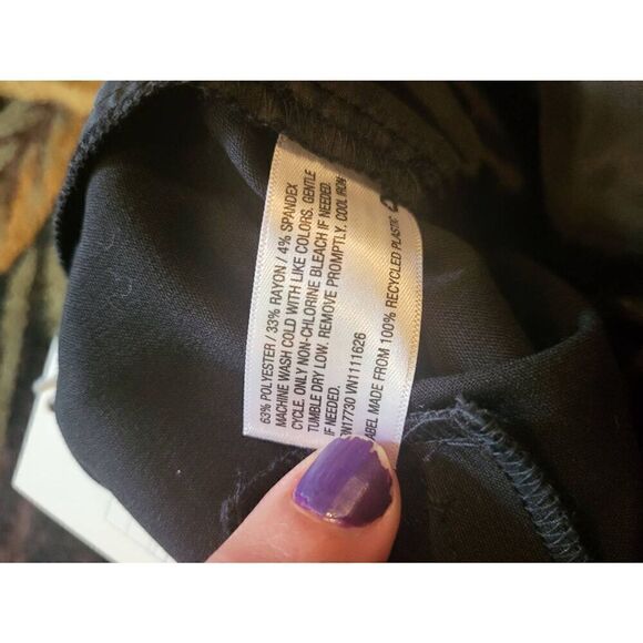 NWT A New Day Belted Dress Pants Women's 2 Black Tapered Ankle Comfort - Picture 3 of 4